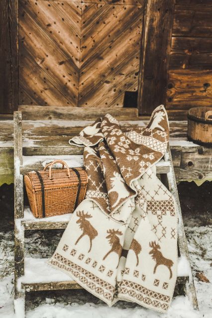 Jacquard Blankets, Cushions - namutekstile.lt